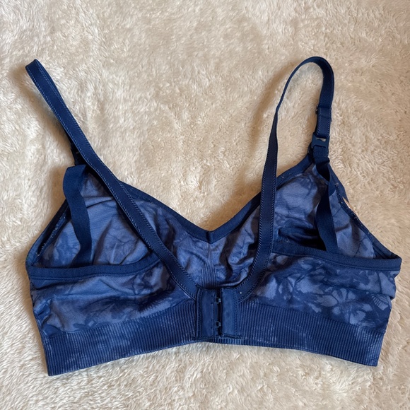 Nursing bra - Picture 2 of 3